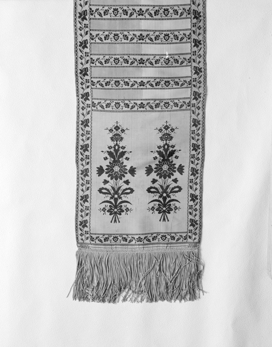 Muzeum Narodowe - zbiory - pas jedwabny czterostronny - Słuck / Józef Trojanowski 1791 - 1796 rok/ - głowa i wciąża /fragment/ - awers, skan 1