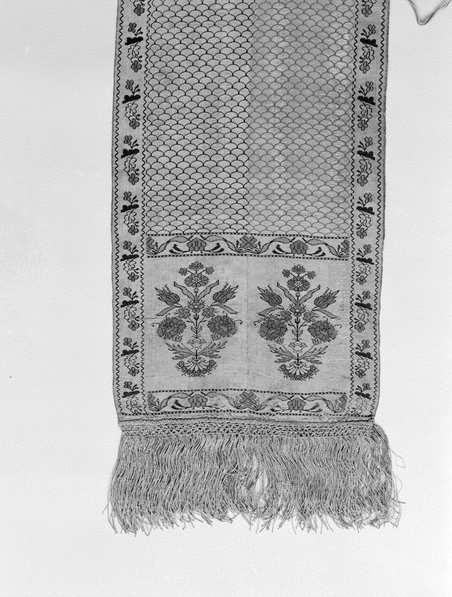 Muzeum Narodowe - od. Muzeum Sztuk Użytkowych - zbiory - pas lity czterostronny - Warszawa lub Lipków /Paschalis Jakubowicz 1788 - 1790 rok/ - głowa i wciąża /fragment/ - awers, skan 1