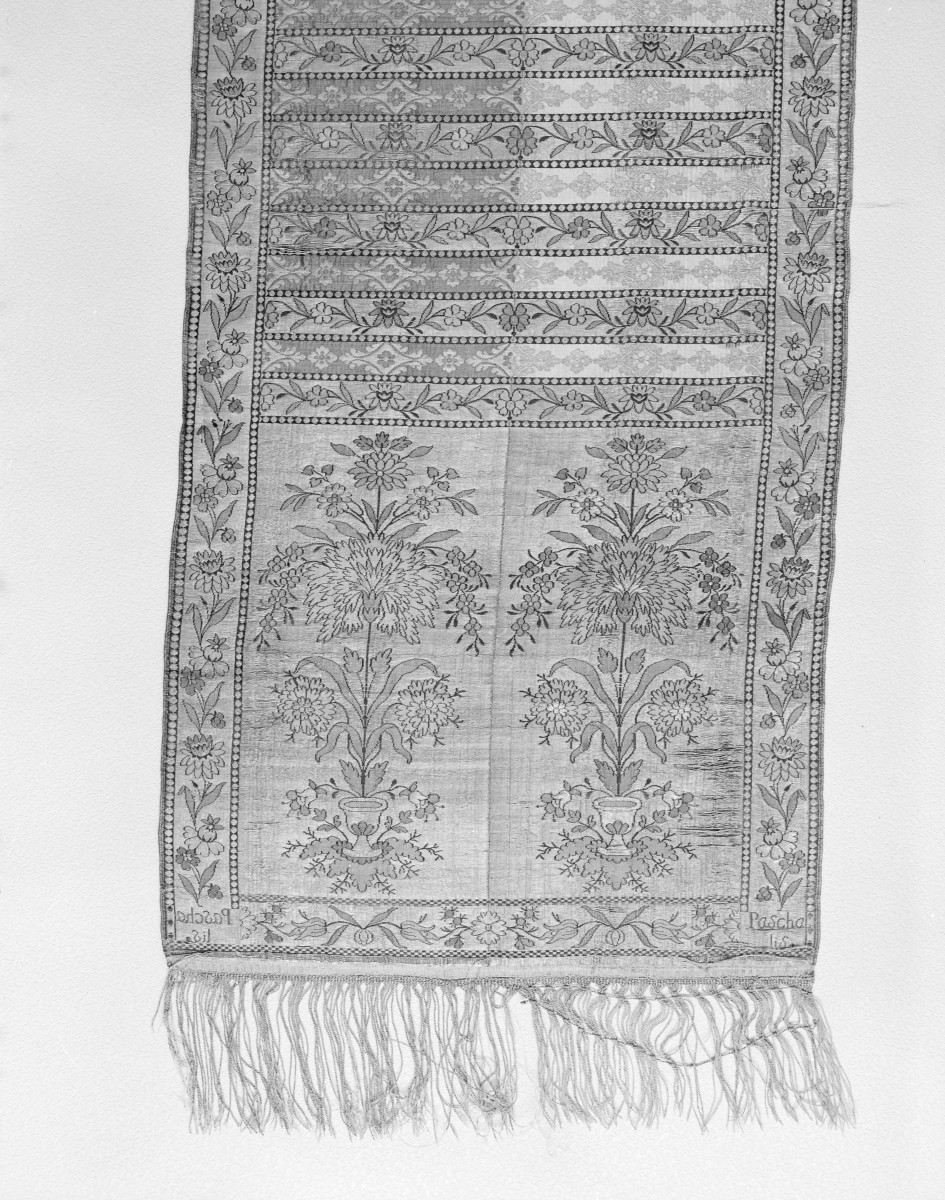 Muzeum Narodowe - od. Muzeum Sztuk Użytkowych - zbiory - pas lity czterostronny - Warszawa lub Lipków /Paschalis Jakubowicz 1787 - 1790 rok/ - głowa i wciąża /fragment/ - awers, skan 1
