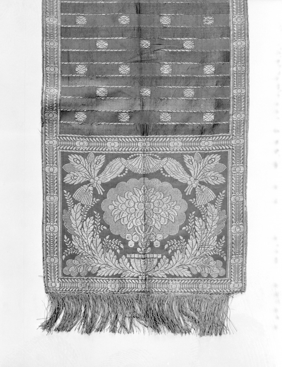 Muzeum Diecezjalne - zbiory - pas lity jednostronny - Lyon /1785 - 1792 rok/ -  głowa i wciąża /fragment/ - awers, skan 1