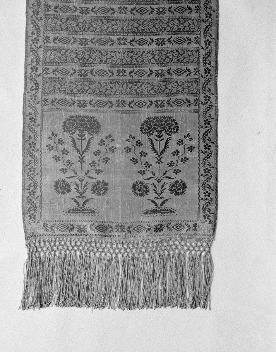 Muzeum Narodowe - zbiory - pas lity czterostronny - Warszawa lub Lipków /Paschalis Jakubowicz 1788 - 1790 rok/ - głowa i wciąża /fragment/ - awers, skan 1