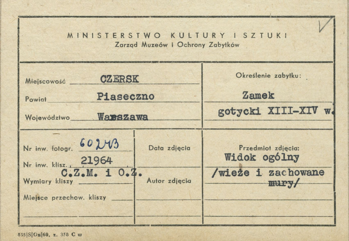 Ruiny zamku - widok ogólny od strony wsch. - metryczka, skan 1