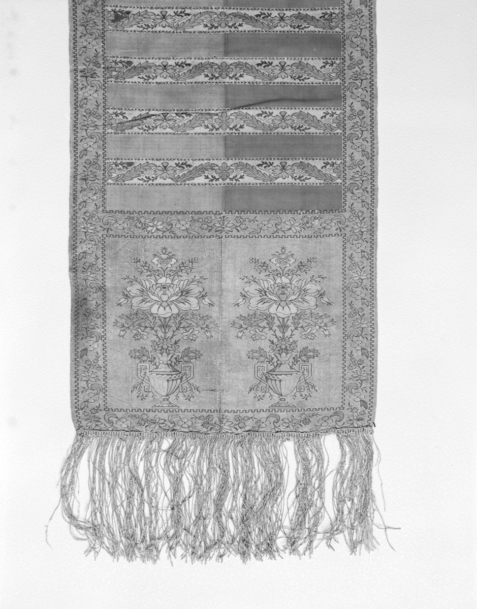Muzeum Archidiecezjalne - zbiory - pas półlity trójstronny - Lyon /Paschalis Jakubowicz 1785 - 1792 rok/ - głowa i wciąża /fragment/ - awers, skan 1