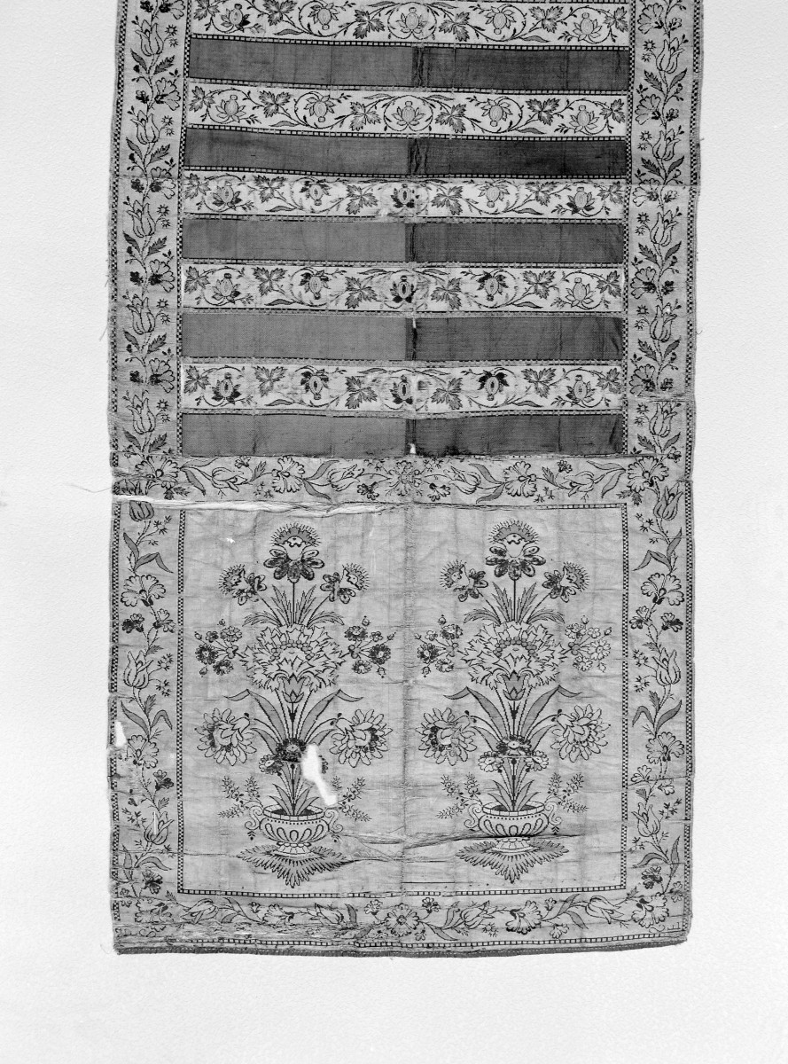 Muzeum Archidiecezjalne - zbiory - pas półlity czterostronny - Lyon /1785 - 1792 rok/ - głowa i wciąża /fragment/ - awers, skan 1