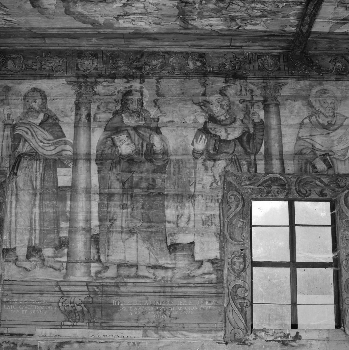 kościół pw. św. Elżbiety Węgierskiej - wnętrze - prezbiterium - ściana północna - polichromia - św. Bartłomiej i św. Filip, skan 1
