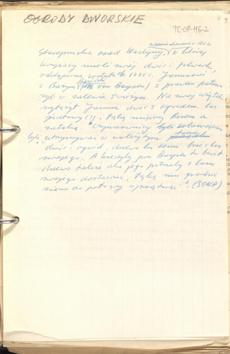 tekst uzupełniony fotografiami oraz rysunkami stanowiący materiał roboczy do zagadnień sztuki ogrodowej oraz przemian w kształtowaniu miast w epoce gotyku, zgrupowany w rozdzaiły: uwagi ogólne, piśmiennictwo ogrodnicze, ogrody siedlisk wiejskich, dworskich oraz zamkowych,rezydencje letnie, dwory myśliwskie, zwierzyńce, miasto., skan 9