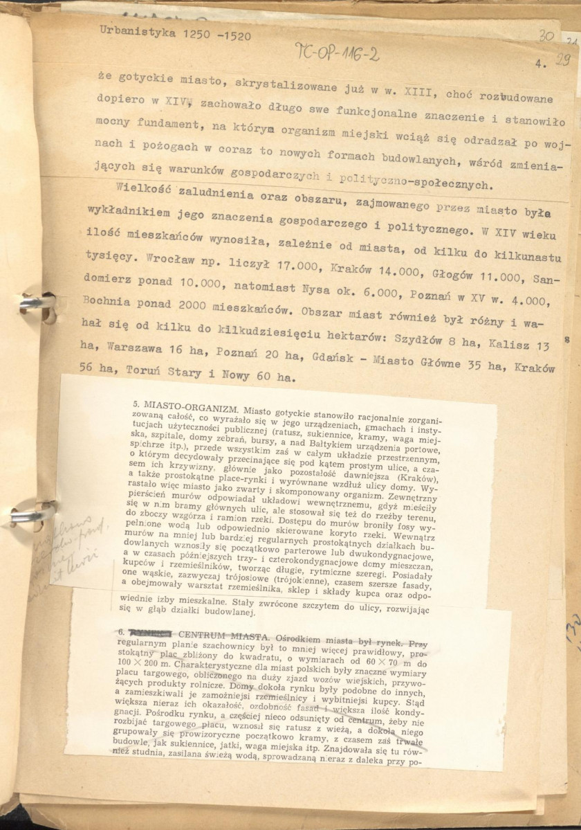 tekst uzupełniony fotografiami oraz rysunkami stanowiący materiał roboczy do zagadnień sztuki ogrodowej oraz przemian w kształtowaniu miast w epoce gotyku, zgrupowany w rozdzaiły: uwagi ogólne, piśmiennictwo ogrodnicze, ogrody siedlisk wiejskich, dworskich oraz zamkowych,rezydencje letnie, dwory myśliwskie, zwierzyńce, miasto., skan 29