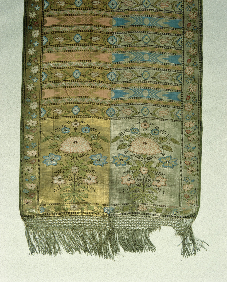 Muzeum Zamkowe - zbiory - pas lity czterostronny - Lipków /Paschalis Jakubowicz 1791 - 1794 rok/ - głowa i wciąża /fragment/ - awers, skan 1