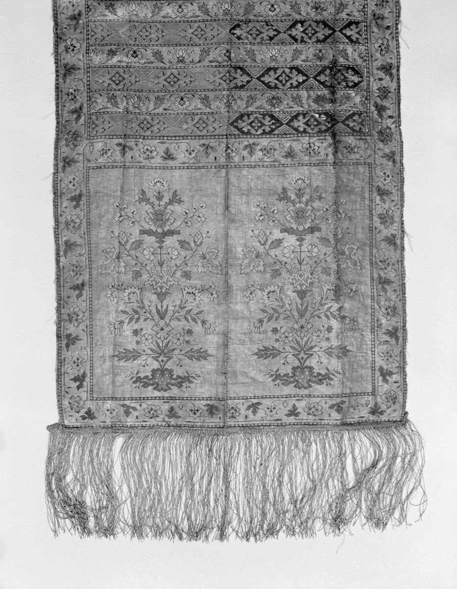 Muzeum Archidiecezjalne - zbiory - pas lity czterostronny - Lyon /1785 - 1792 rok/ - głowa i wciąża /fragment/ - awers, skan 1
