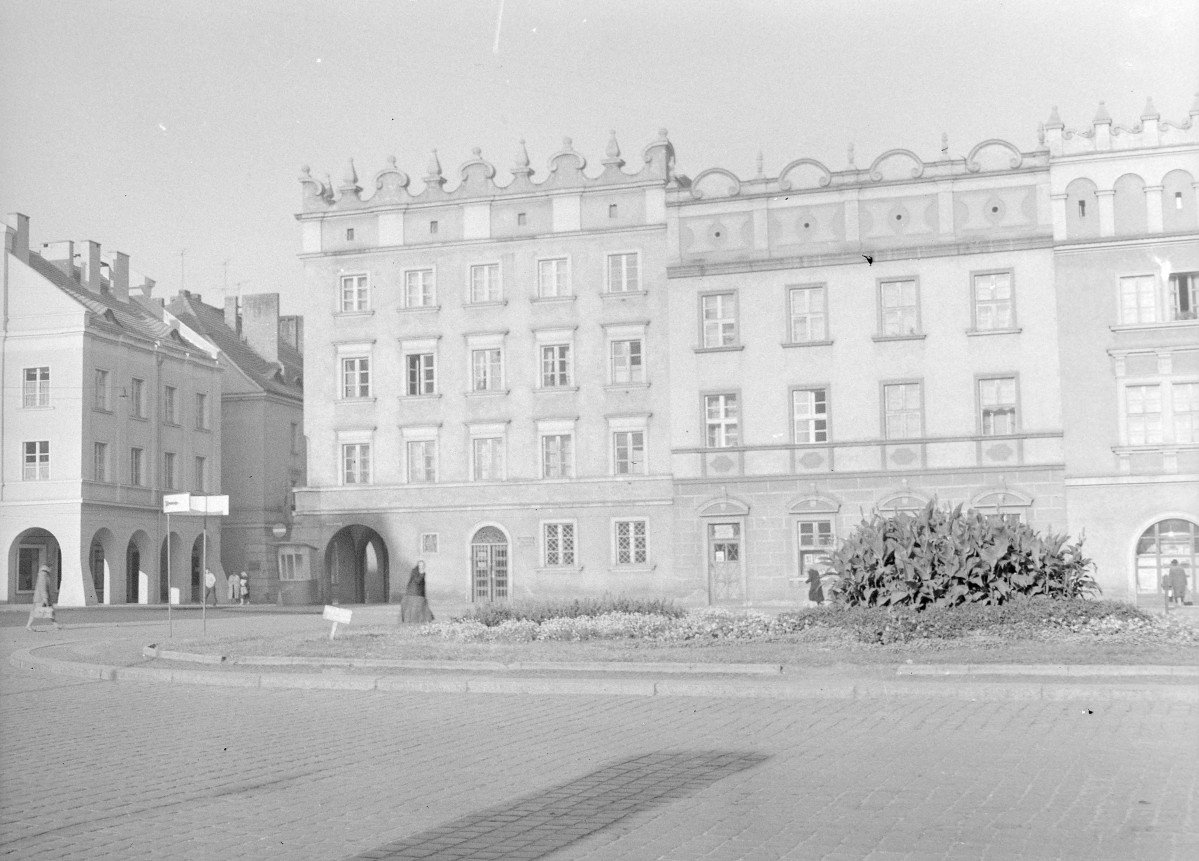 kamienice na rynku - elewacje frontowe, skan 1