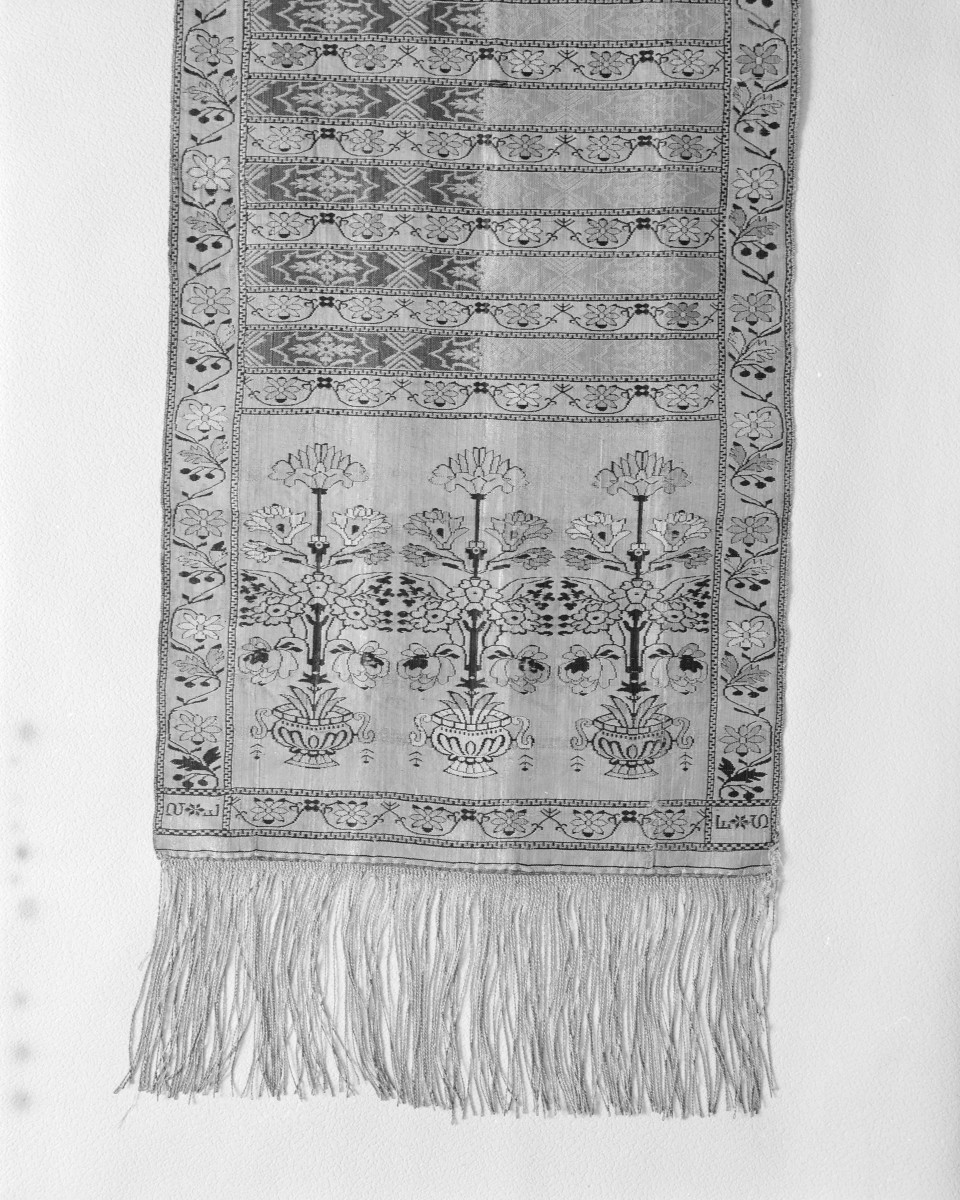 Muzeum Narodowe - zbiory - pas lity dwuostronny - /XIX wiek/ - głowa i wciąża /fragment/ - awers, skan 1