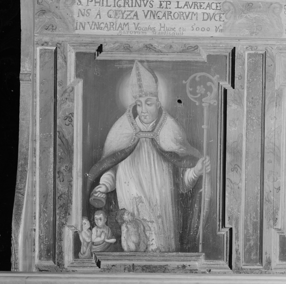 kościół pw. św. Jana Chrzciciela - wnętrze - prezbiterium - ściana południowa - stalle - polichromia - św. bp. Philigrinus, skan 1