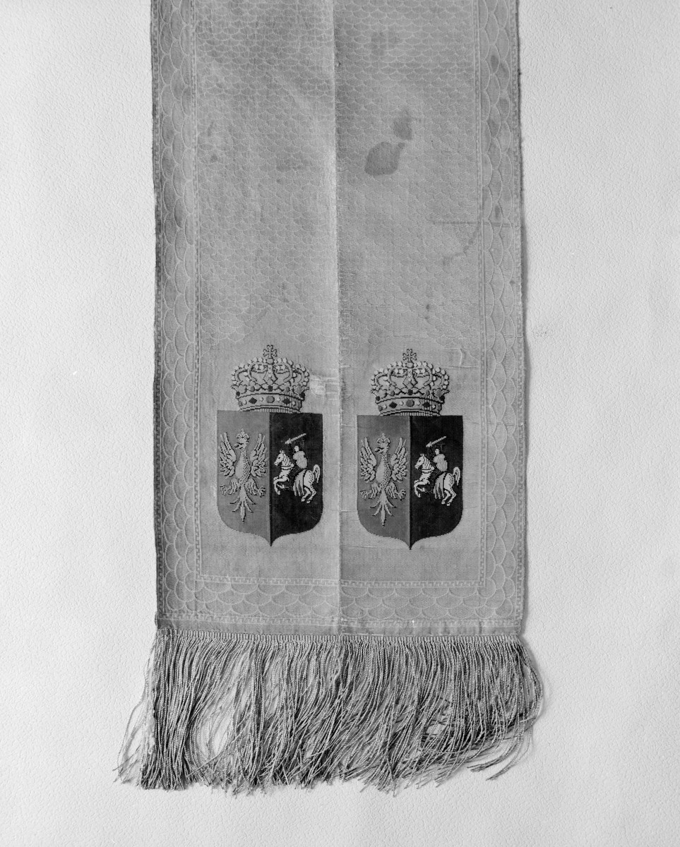 Muzeum Narodowe - zbiory - pas lity dwustronny - /XIX wiek/ - głowa i wciąża /fragment/ - awers, skan 1