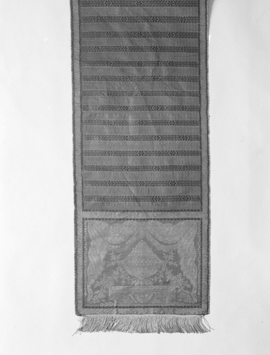 Muzeum Narodowe - zbiory - pas lity dwustronny - Lyon /1785 - 1792 rok/ - głowa i wciąża /fragment/ - awers, skan 1