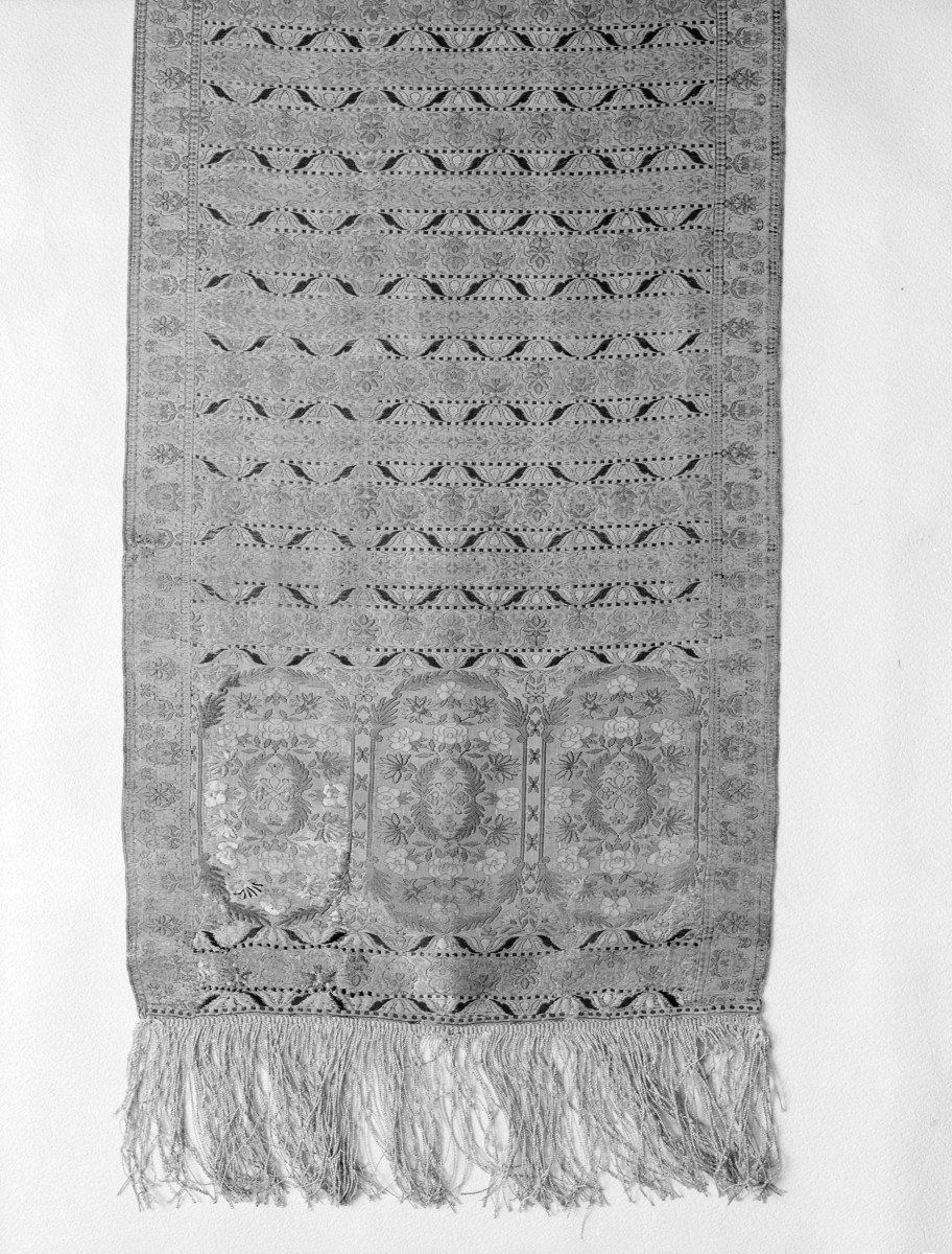 Muzeum Narodowe - zbiory - pas lity jednostronny - Kobyłka /Szczepan Filsjean 1787 - 1794 rok/ - głowa i wciąża /fragment/ - awers, skan 1