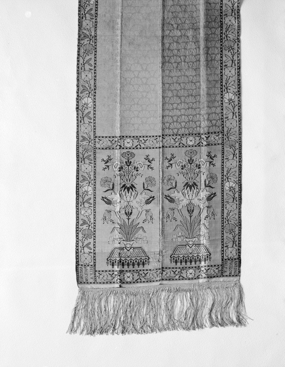 Muzeum Narodowe - zbiory - pas lity czterostronny - Kraków /Antoni Puciłowski 1795 rok/ - głowa i wciąża /fragment/ - awers, skan 1