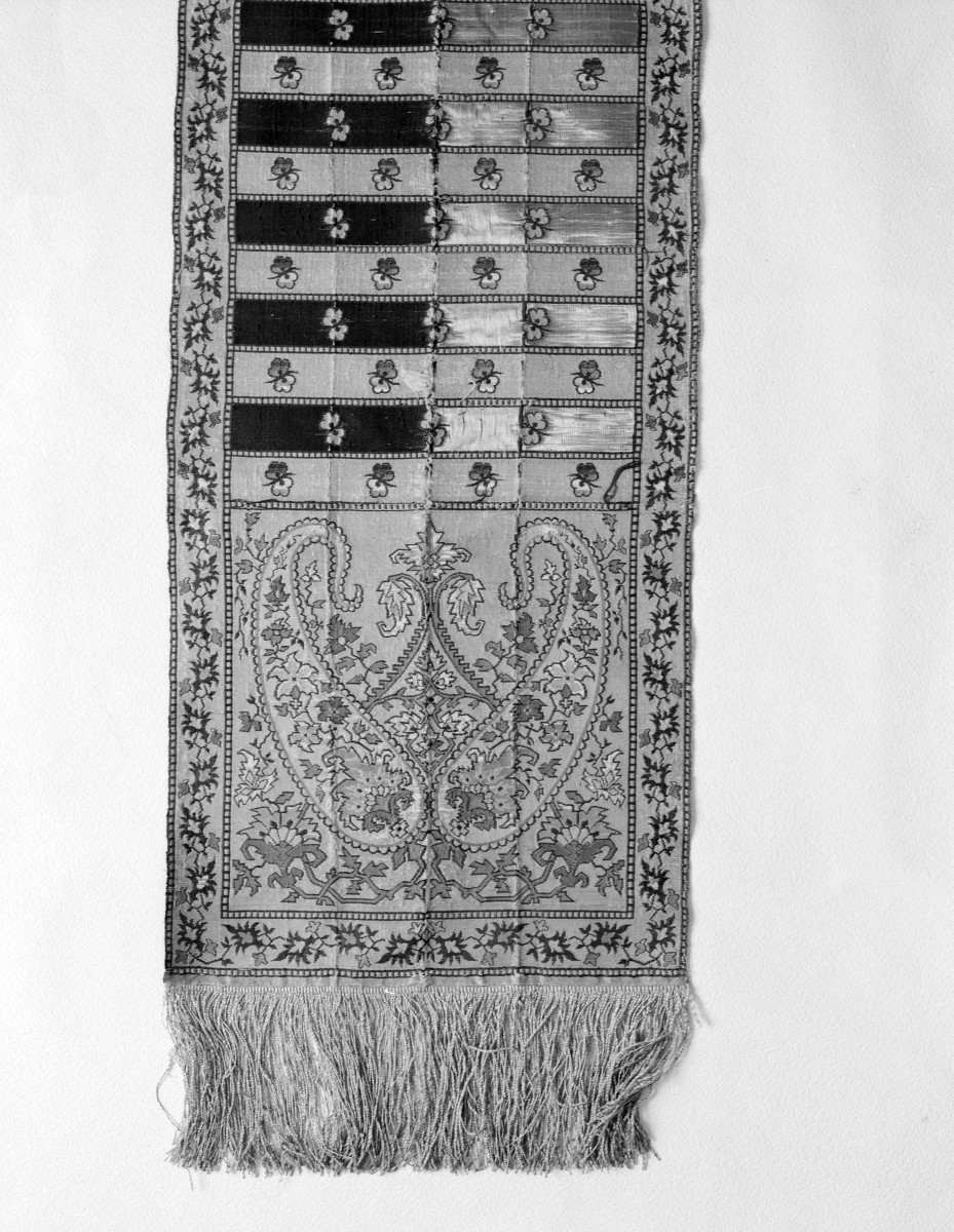 Muzeum Narodowe - zbiory - pas lity czterostronny - Lyon /1785 - 1792 rok/ - głowa i wciąża /fragment/ - awers, skan 1