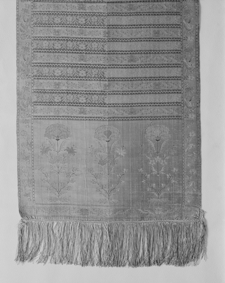 Muzeum Narodowe - zbiory - pas lity czterostronny - Warszawa lub Lipków /Paschalis Jakubowicz 1787 - 1790 rok/ - głowa i wciąża /fragment/ - awers, skan 1