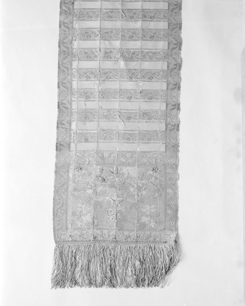 Muzeum Narodowe - zbiory - pas lity jednostronny - Grodno /1768 - 1780 rok/ - głowa i wciąża /fragment/ - awers, skan 1