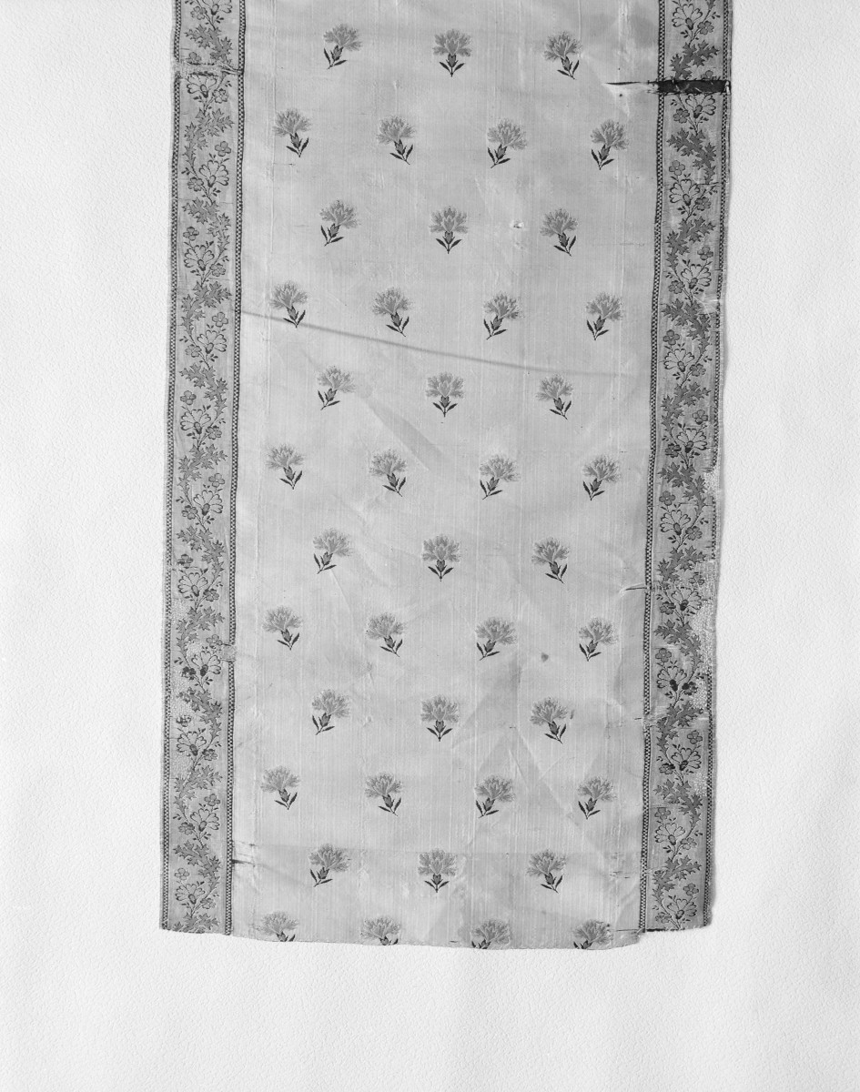 Muzeum Narodowe - zbiory - pas lity jednostronny - Lyon /1785 - 1792 rok/ - głowa i wciąża /fragment/ - awers, skan 1