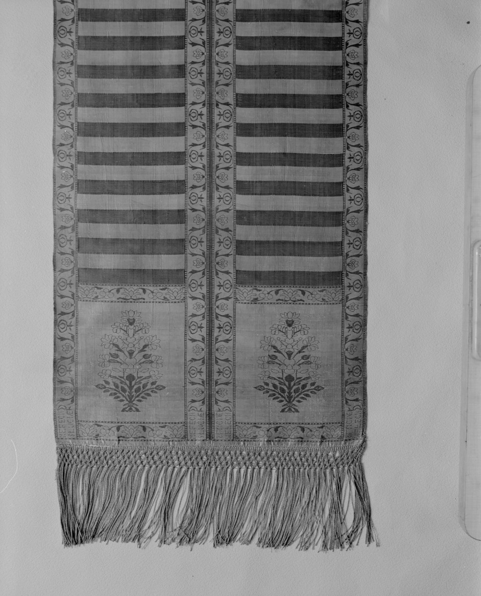 Muzeum Narodowe - zbiory - pas lity dwustronny - Słuck /Jan Madżarski 1767 - 1780 rok/ - głowa i wciąża /fragment/ - awers, skan 1