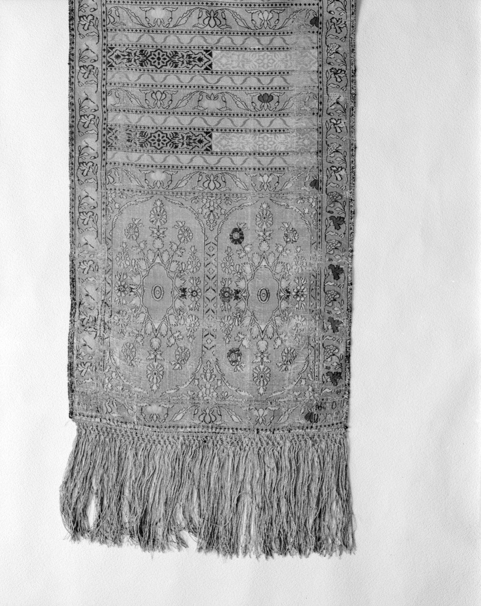 Muzeum Narodowe - zbiory - pas lity czterostronny - Słuck /Leon Madżarski 1780 - 1807 rok/ - głowa i wciąża /fragment/ - awers, skan 1