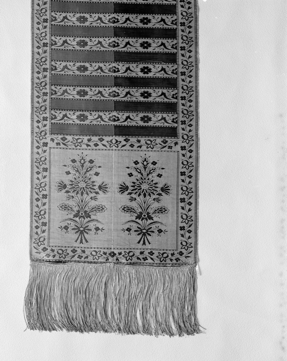 Muzeum Narodowe - zbiory - pas lity czterostronny - Lyon /1785 - 1792 rok/ - głowa i wciąża /fragment/ - awers, skan 1