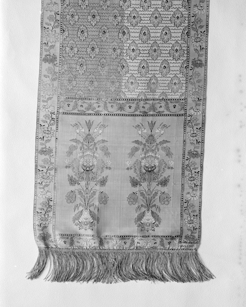 Muzeum Narodowe - zbiory - pas jedwabny czterostronny - Kraków /Daniel Chmielewski 1794 - 1796 rok/ - głowa i wciąża /fragment/ - awers, skan 1