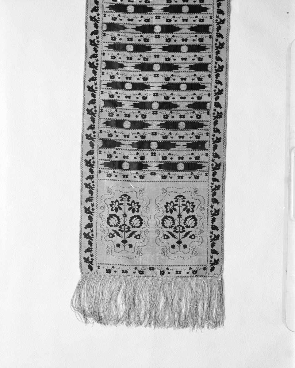 Muzeum Narodowe - zbiory - pas lity dwustronny - Lyon /1785 - 1792 rok/ - głowa i wciąża /fragment/ - awers, skan 1