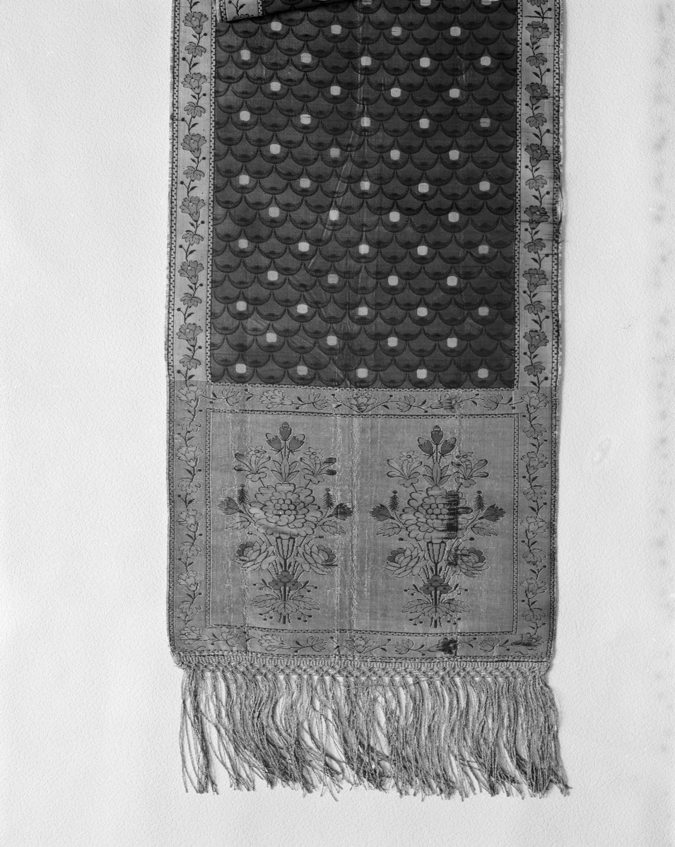 Muzeum Narodowe - zbiory - pas lity dwustronny - Lyon /1785 - 1792 rok/ - głowa i wciąża /fragment/ - awers, skan 1