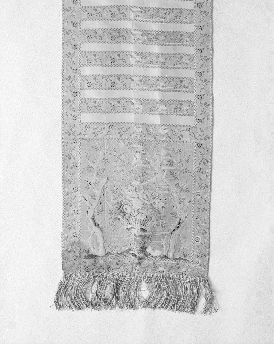 Muzeum Narodowe - zbiory - pas lity jednostronny - Grodno lub Lipków /1775 rok/ - głowa i wciąża /fragment/ - awers, skan 1