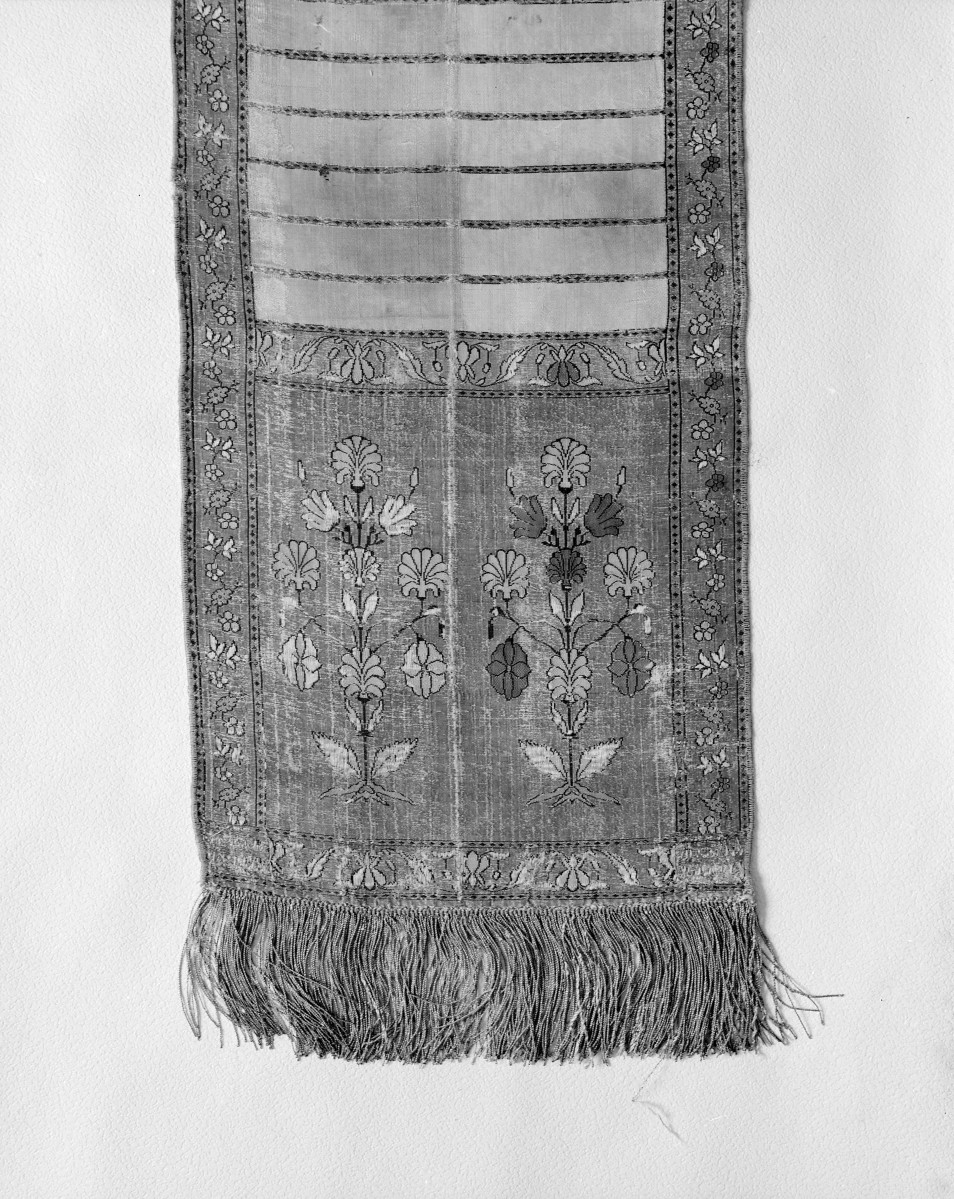 Muzeum Narodowe - zbiory - pas półlity czterostronny - Słuck /Jan Madżarski 1767 - 1780 rok/ - głowa i wciąża /fragment/ - awers, skan 1
