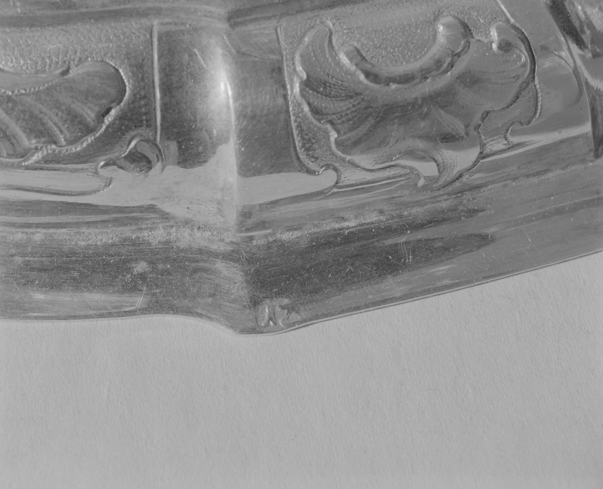 kościół pw. św. Stanisława Biskupa - zbiory - monstrancja II - stopa - fragment - znak złotniczy, skan 1