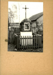 kapliczka obok nr 30, skan 2