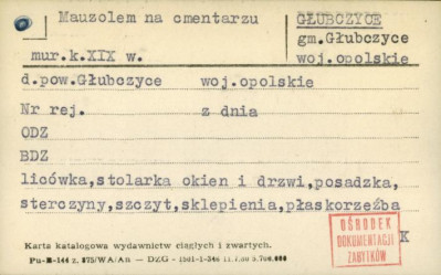 mauzoleum na cmentarzu, skan 1