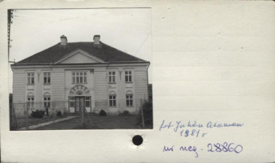 budynek, ob. klasztor i przedszkole służebniczek NMP, skan 2