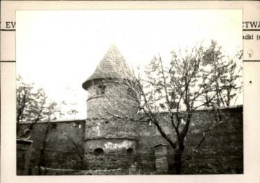 zespół klasztorny benedyktynek, baszta nr 2 płn.-zach., skan 3
