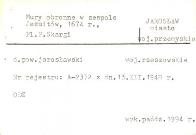 mury obronne w zespole klasztor. Jezuitów, skan 2