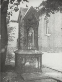 kapliczka (przy kościele), skan 3