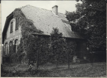 szkoła, ob. dom (świetlica wiejska i mieszkanie), skan 2