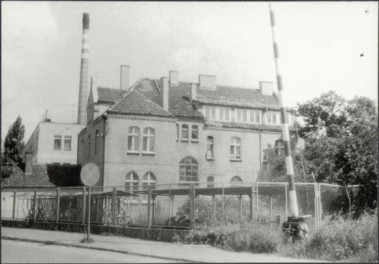 dom właściciela, ob. biura Zakładu Przemysłu Ziemniaczanego, skan 4