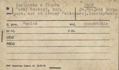 kapliczka z figurą Matki Boskiej, skan 1
