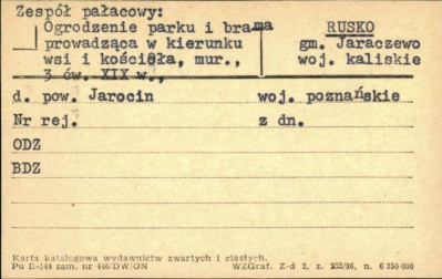 ogrodzenie parku i brama, skan 1
