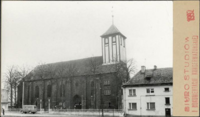 kościół pw. Świętego Krzyża, ob. dom kultury, skan 2