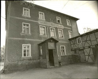 świetlica fabryki porcelany, ob. dom mieszkalny, skan 3