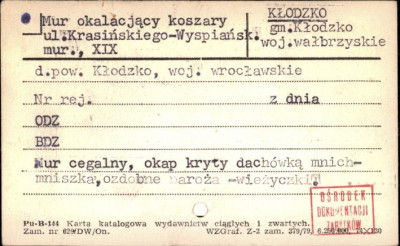 mur okalający koszary, skan 1