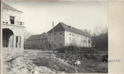 oficyna pałacowa, ob. PGR, skan 2