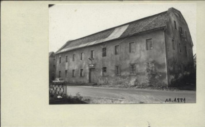 dom mieszkalny ob. m.in. biblioteka, skan 2