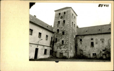 zamek, skan 2