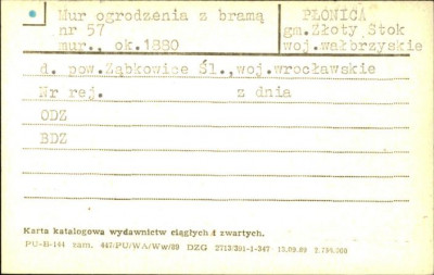 mur ogrodzenia z bramą, skan 1